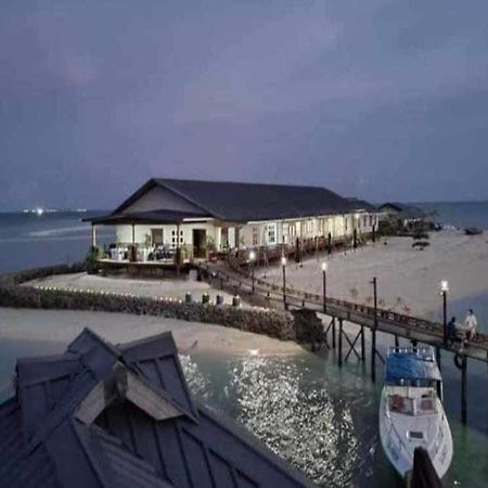 Santiri Island Resort Semporna Bagian luar foto