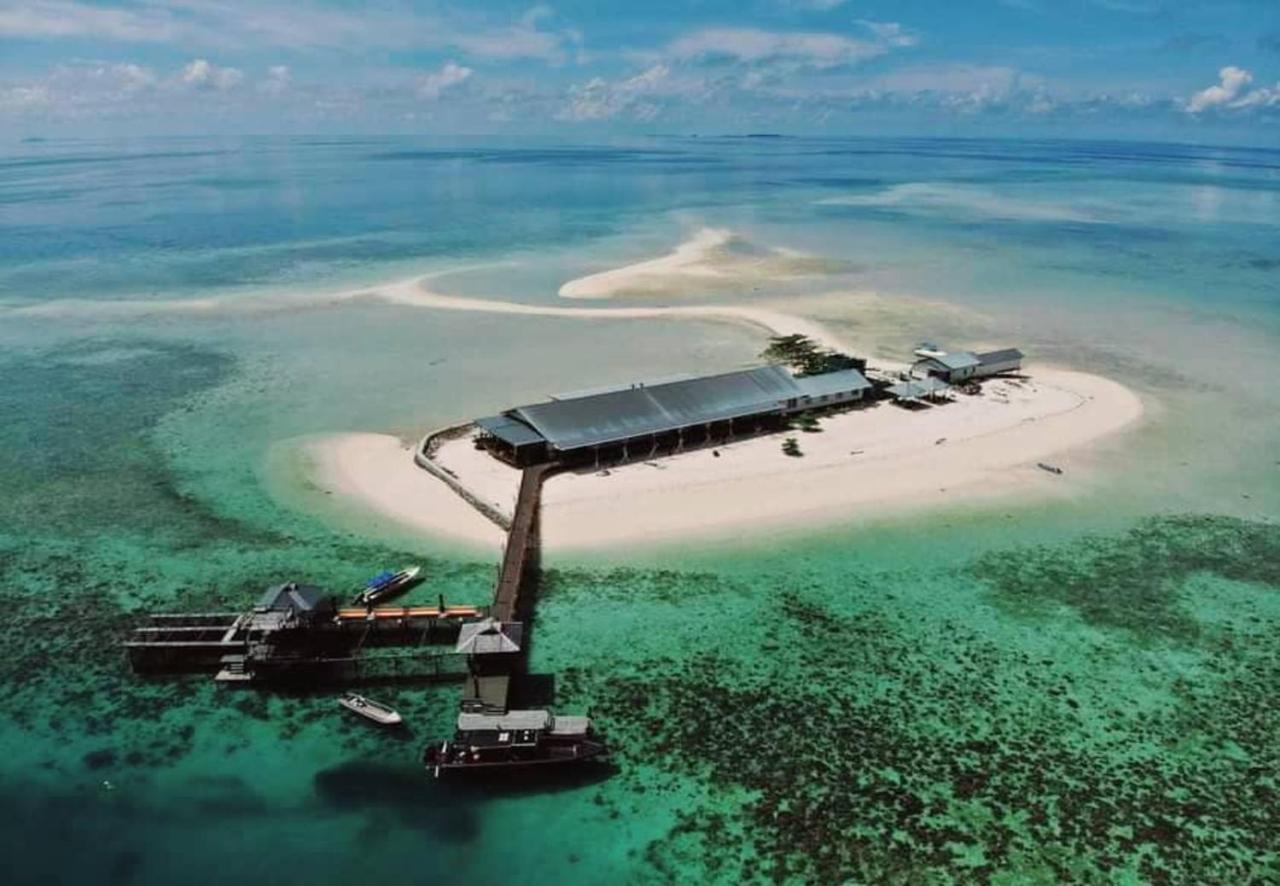 Santiri Island Resort Semporna Bagian luar foto