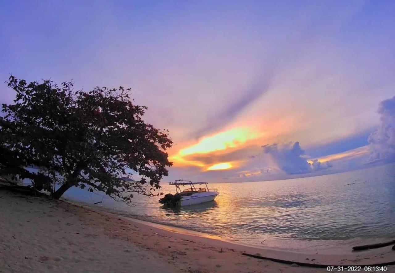 Santiri Island Resort Semporna Bagian luar foto